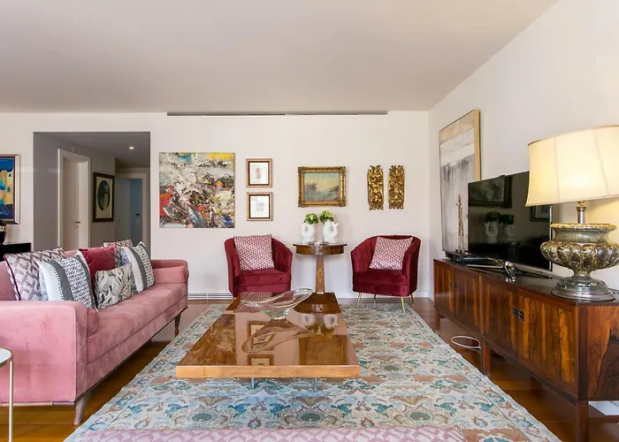 Διαμέρισμα Glamorous House